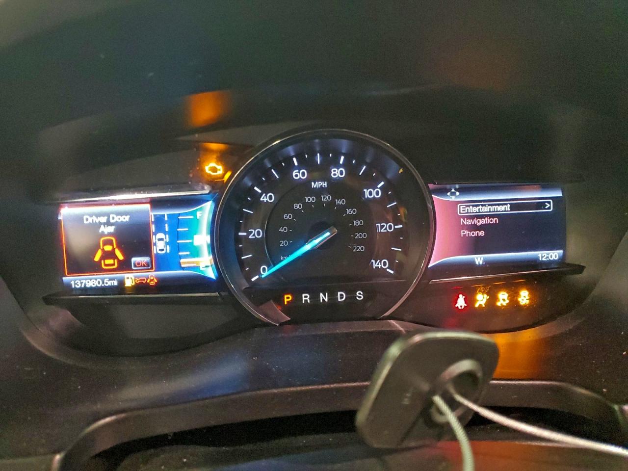 Ford Explorer Limited Image 13