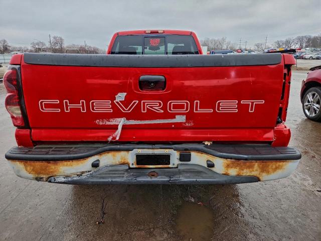 Chevrolet Silverado K1500 Image 3