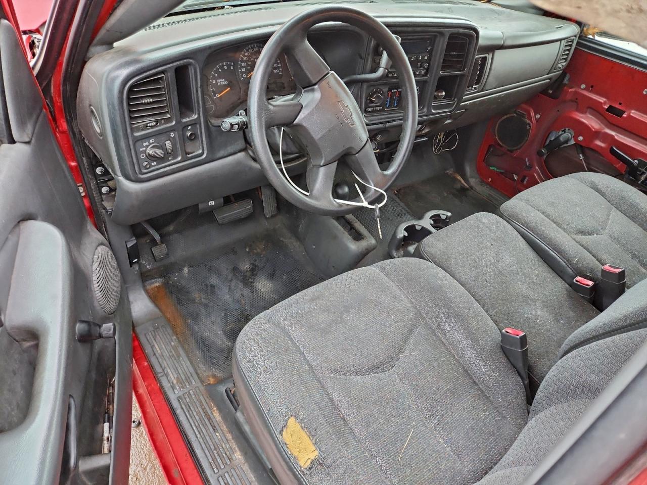 Chevrolet Silverado K1500 Image 12