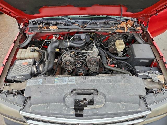 Chevrolet Silverado K1500 Image 4