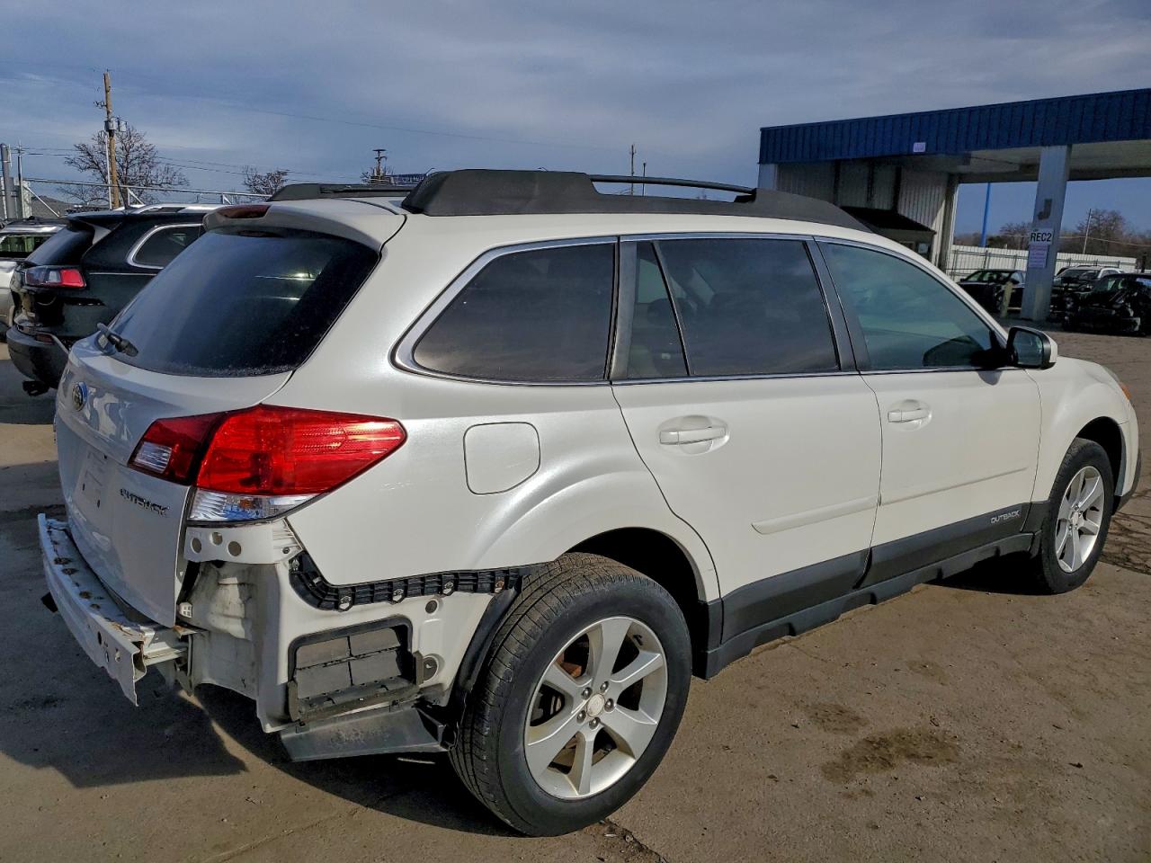 Subaru Outback 2.5i Premium Image 9