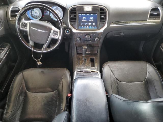 Chrysler 300 Image 9