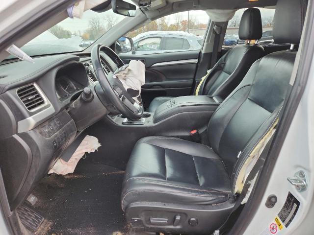 Toyota Highlander Se Image 10