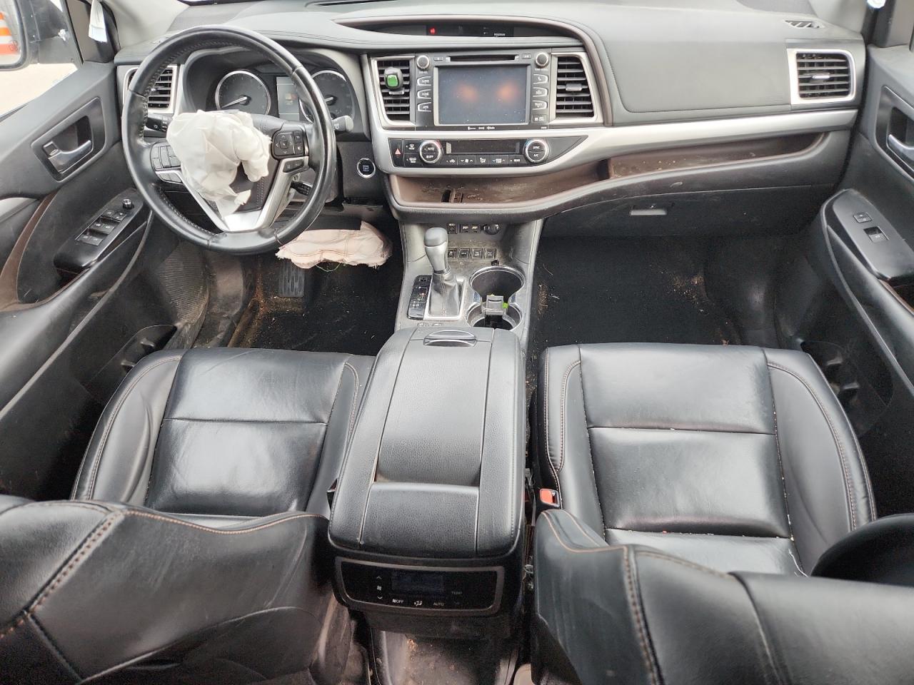 Toyota Highlander Se Image 11