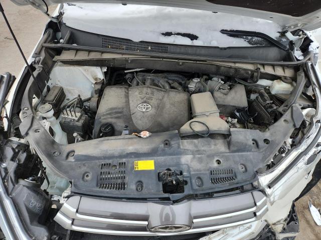 Toyota Highlander Se Image 12