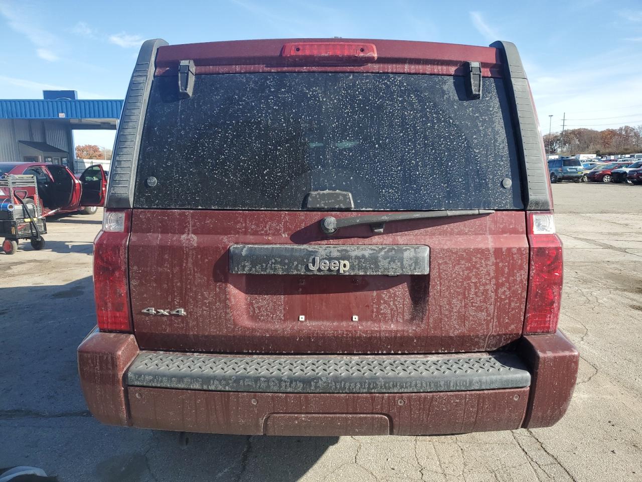 Jeep Commander Image 4