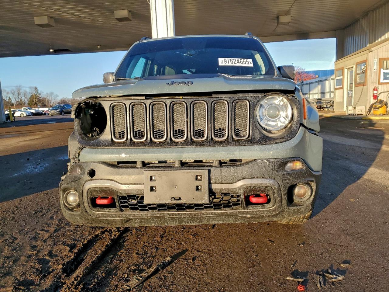 Jeep Renegade Trailhawk Image 4