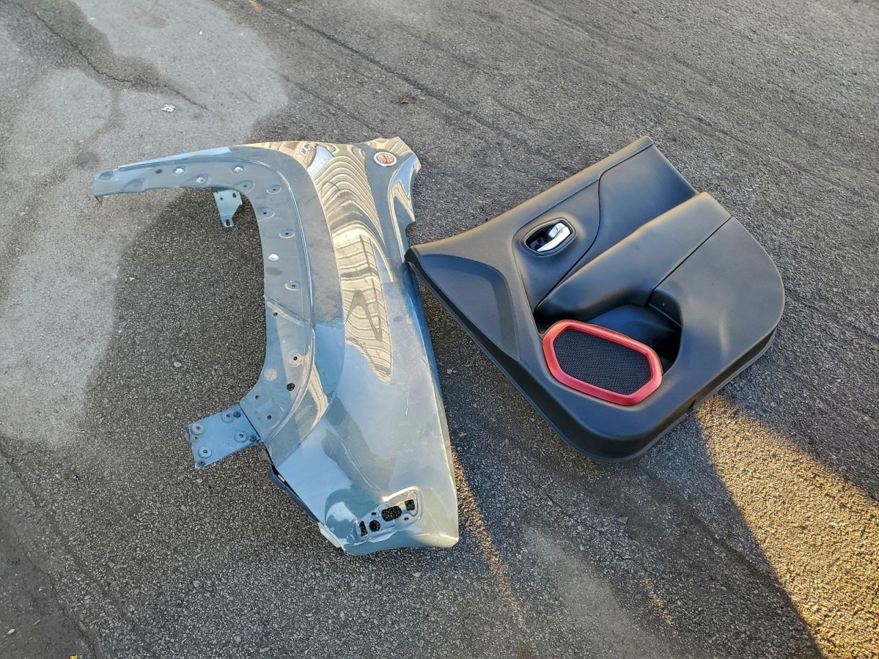 Jeep Renegade Trailhawk Image 9