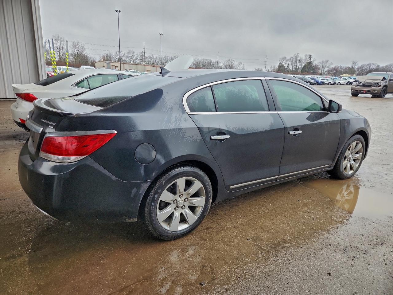 Buick LaCrosse Cxs Image 2