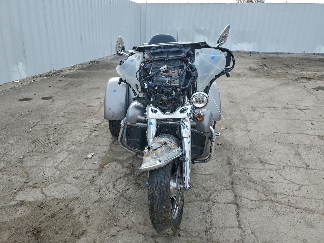 Harley-Davidson Fl Tri Glide Ultra Image 10