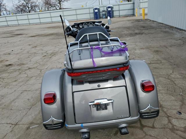 Harley-Davidson Fl Tri Glide Ultra Image 3