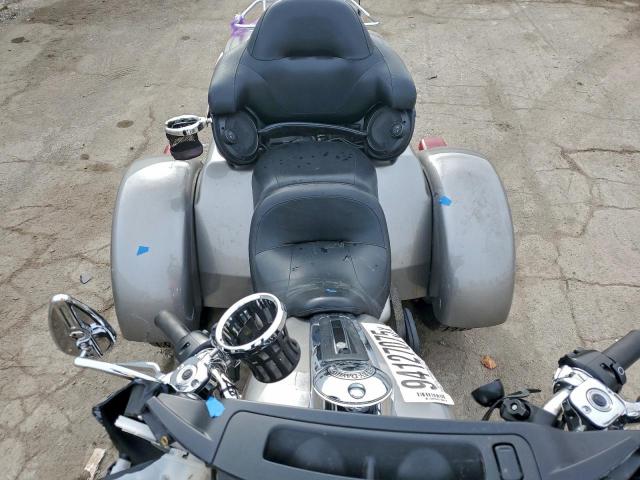 Harley-Davidson Fl Tri Glide Ultra Image 4