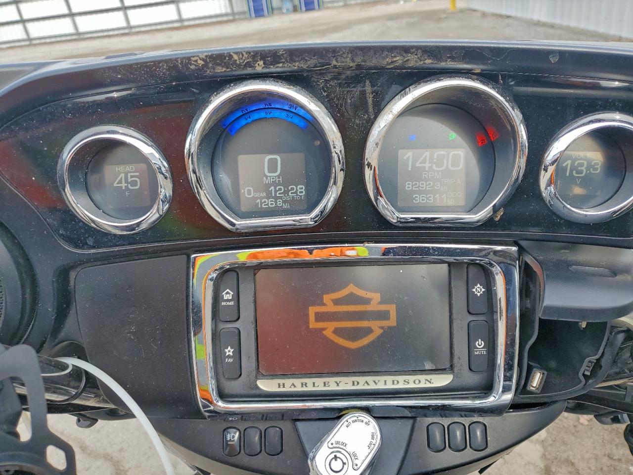 Harley-Davidson Fl Tri Glide Ultra Image 2