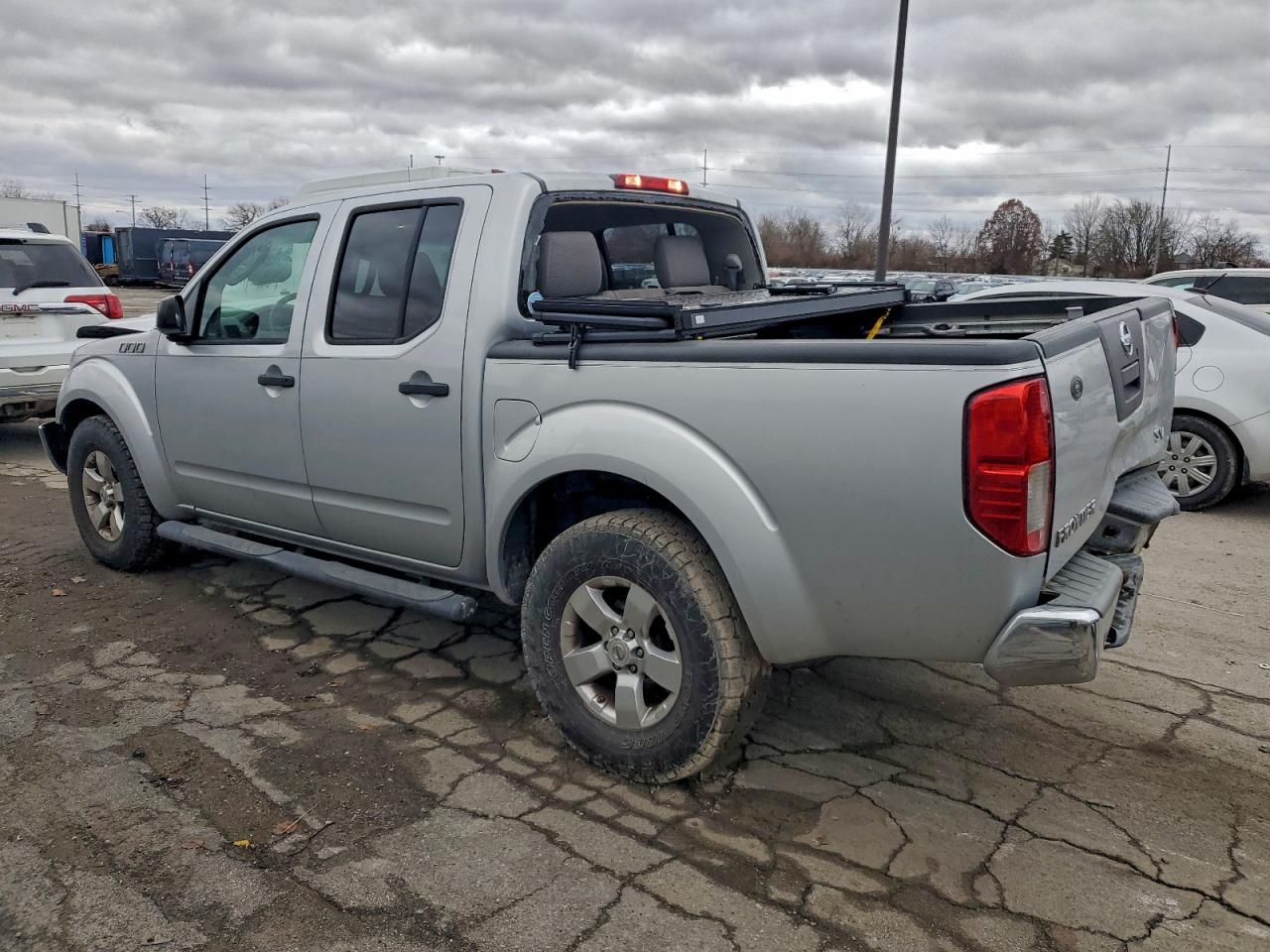 Nissan Frontier S Image 3