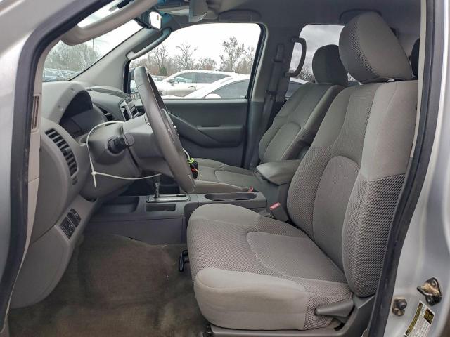 Nissan Frontier S Image 5