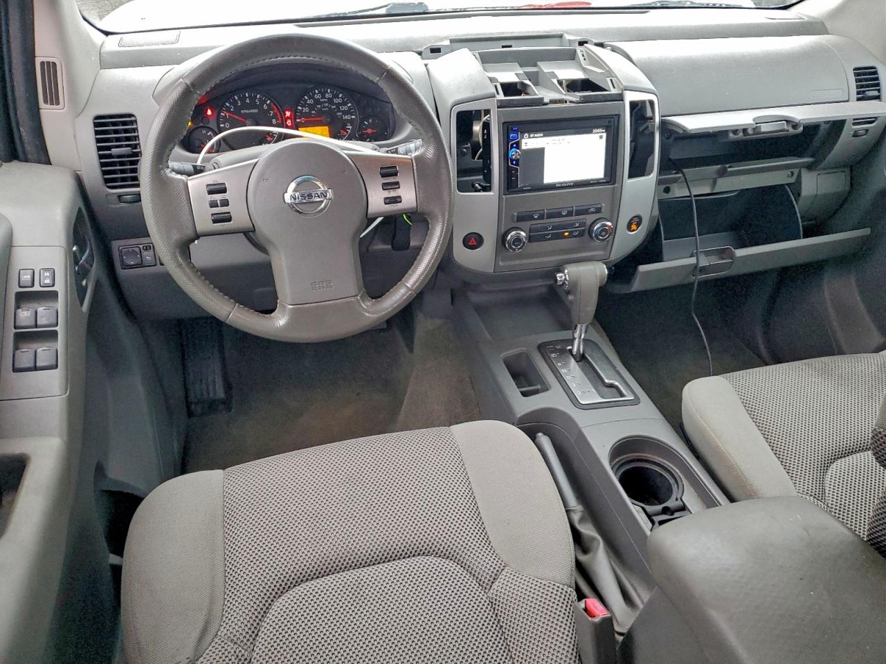 Nissan Frontier S Image 7