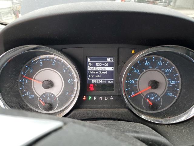 Chrysler Minivan Limited Image 5