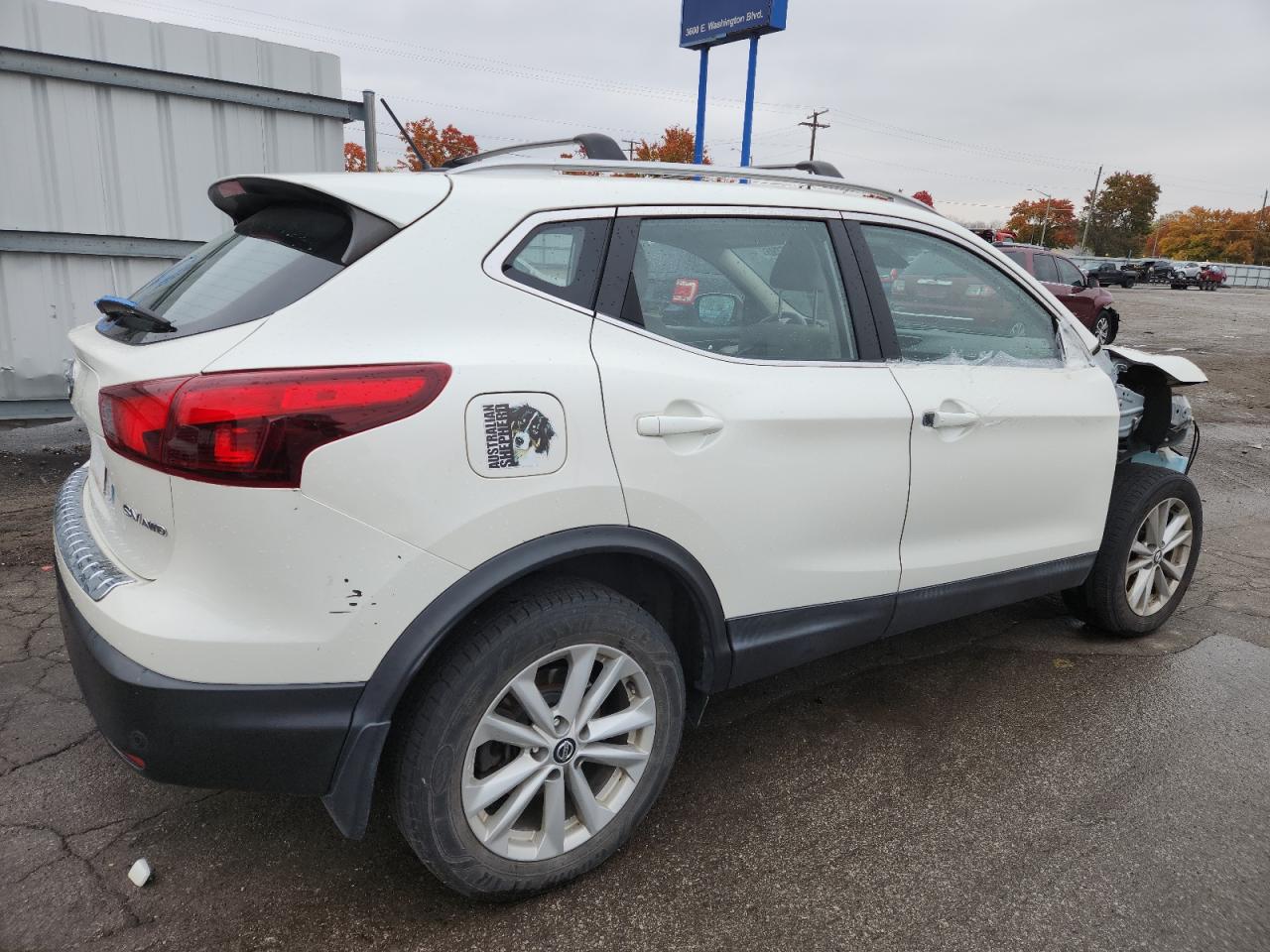 Nissan Rogue S Image 5