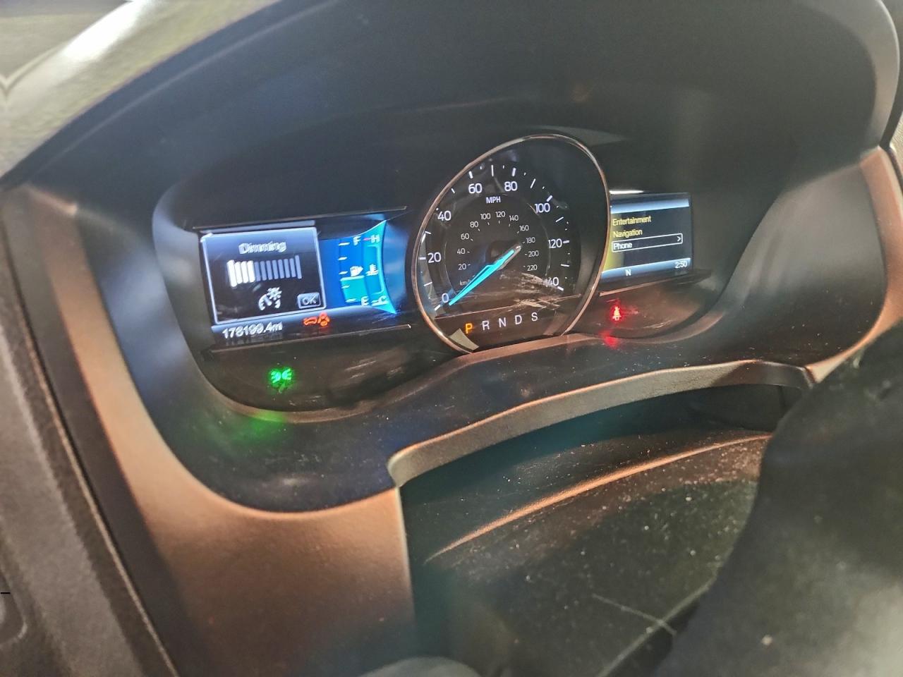 Ford Explorer Sport Image 12