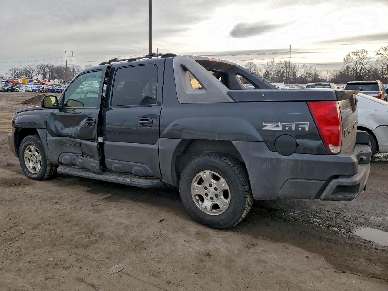 Chevrolet Avalanche C1500 Image 3