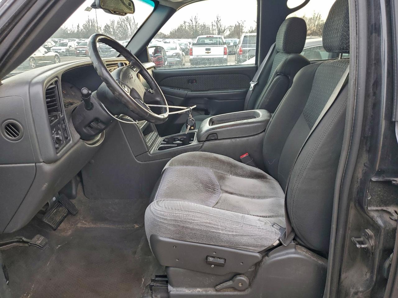 Chevrolet Avalanche C1500 Image 10