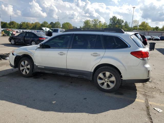 Subaru Outback 2.5i Limited Image 3
