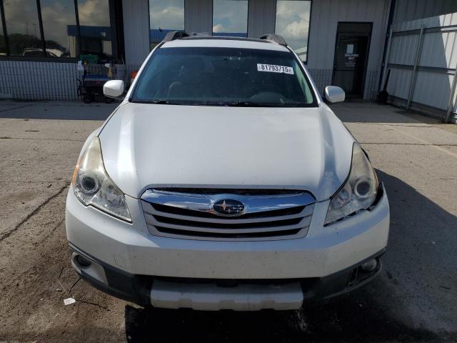 Subaru Outback 2.5i Limited Image 4