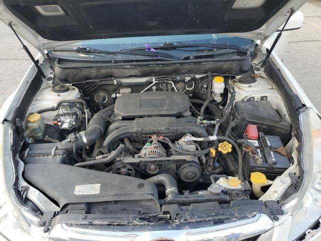 Subaru Outback 2.5i Limited Image 11