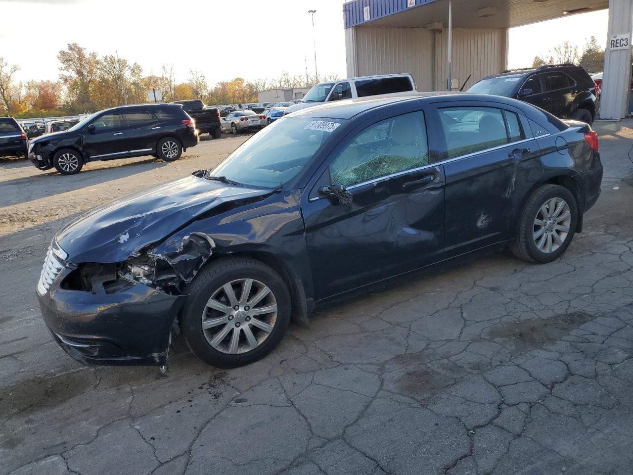 Chrysler 200 Touring Image 1