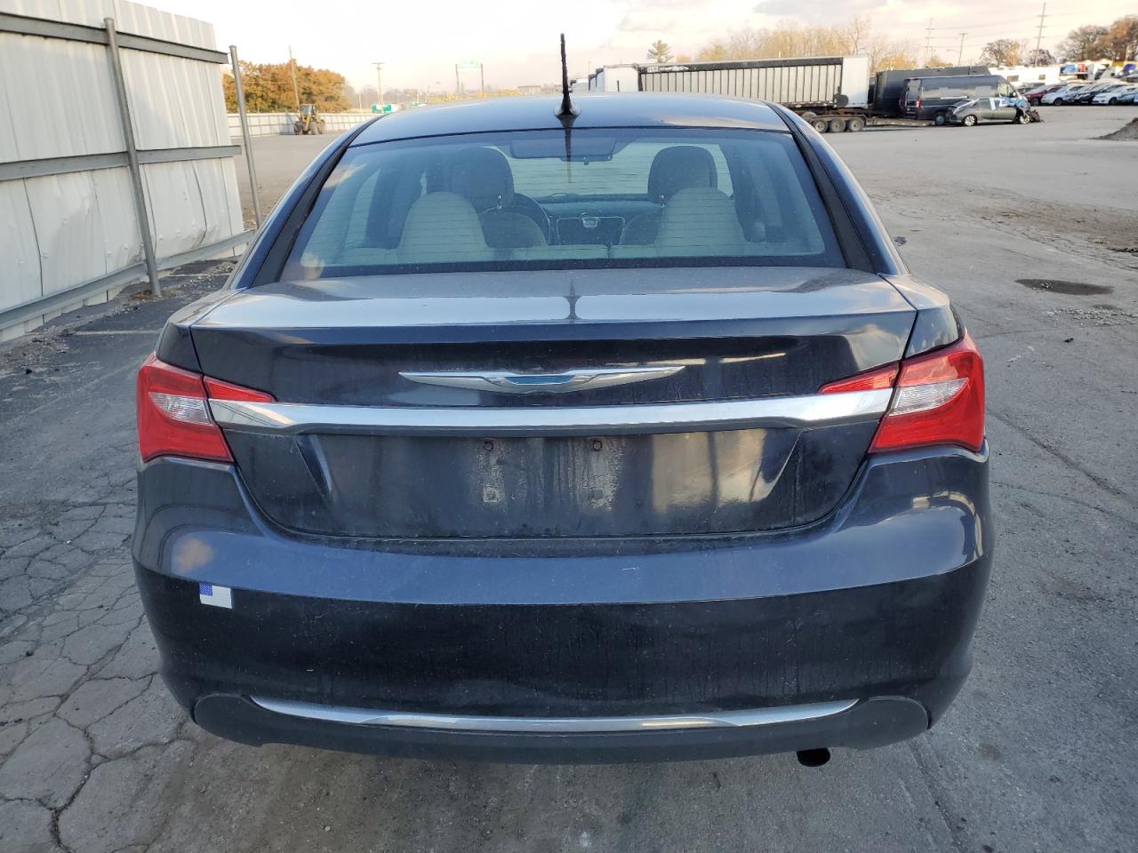 Chrysler 200 Touring Image 5
