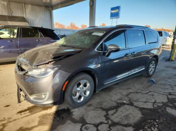  Salvage Chrysler Pacifica