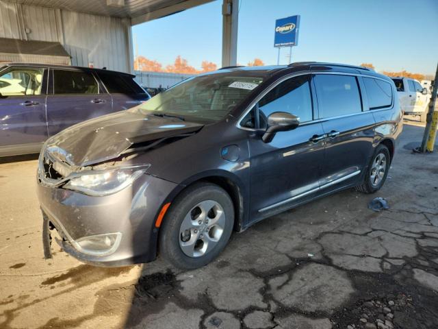  Salvage Chrysler Pacifica