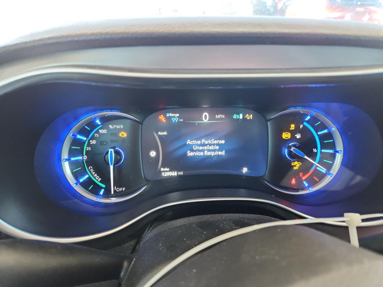 Chrysler Pacifica Hybrid Limited Image 11