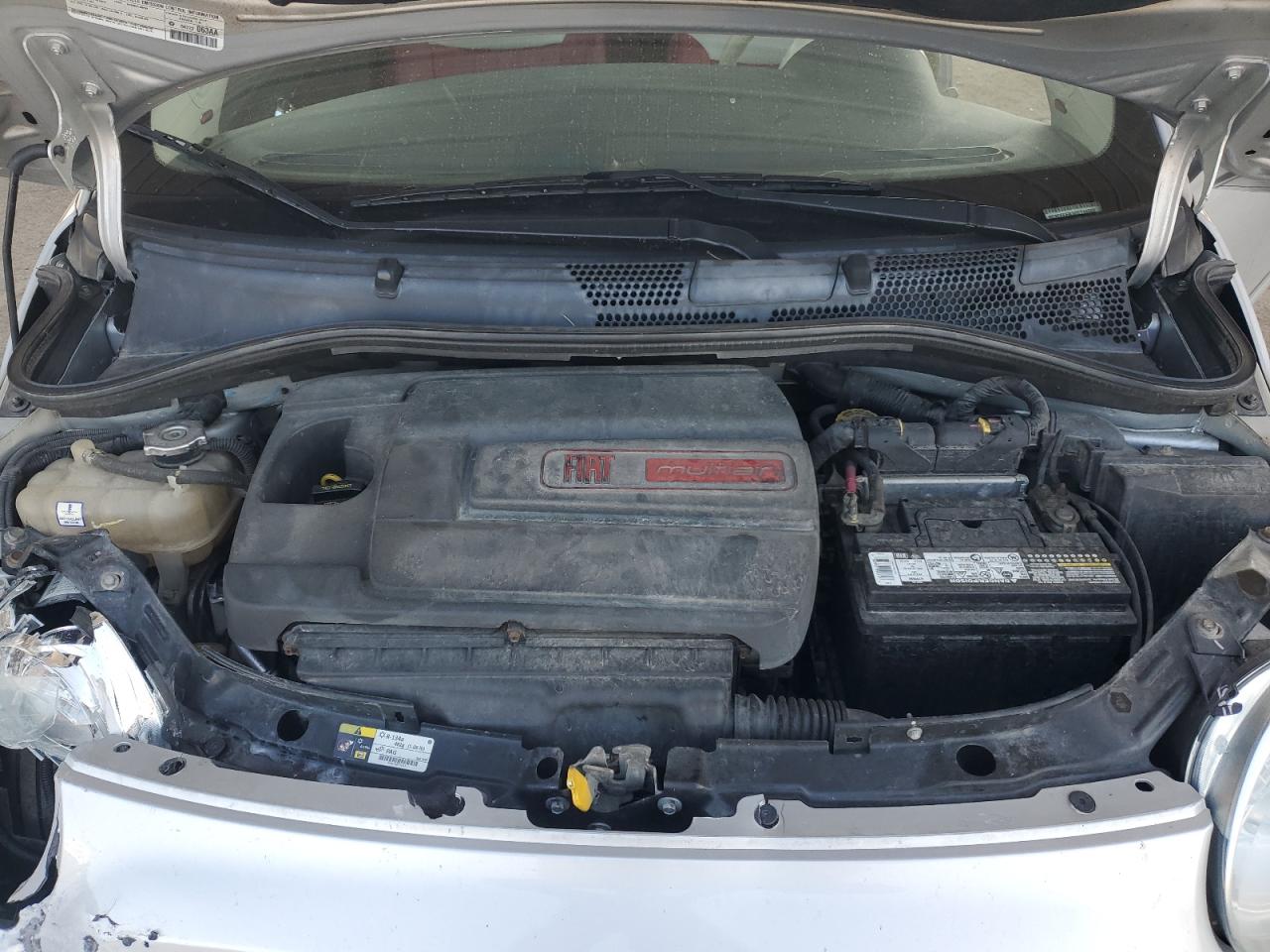 FIAT 500 Lounge Image 11