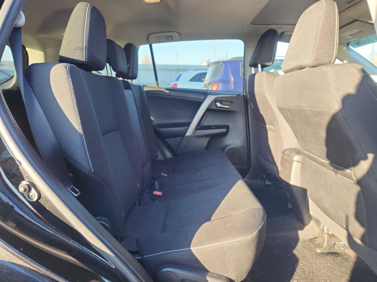 Toyota RAV4 Adventure Image 8