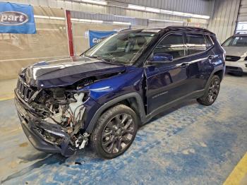 Salvage Jeep Compass
