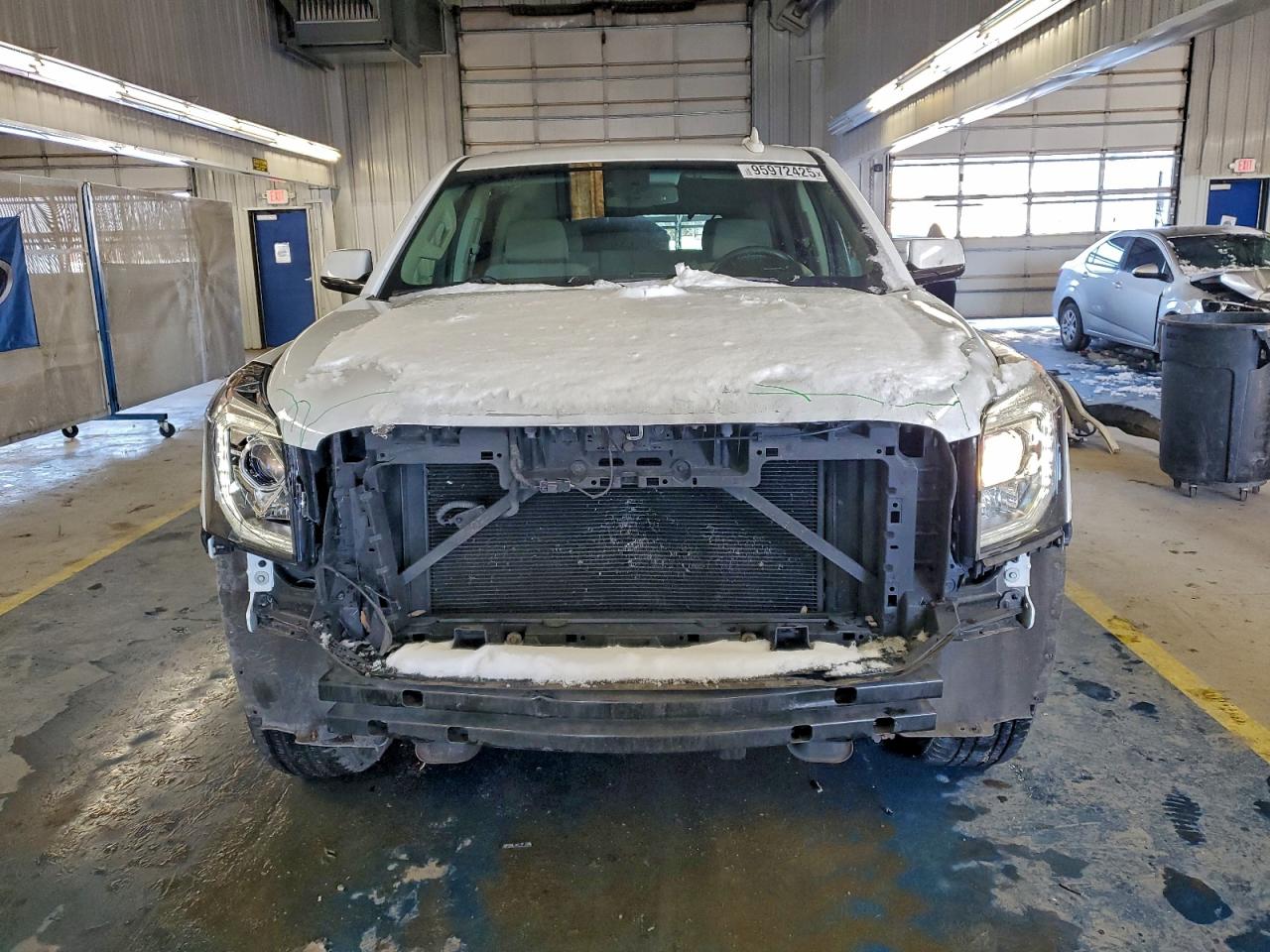 GMC Yukon Sle Image 9