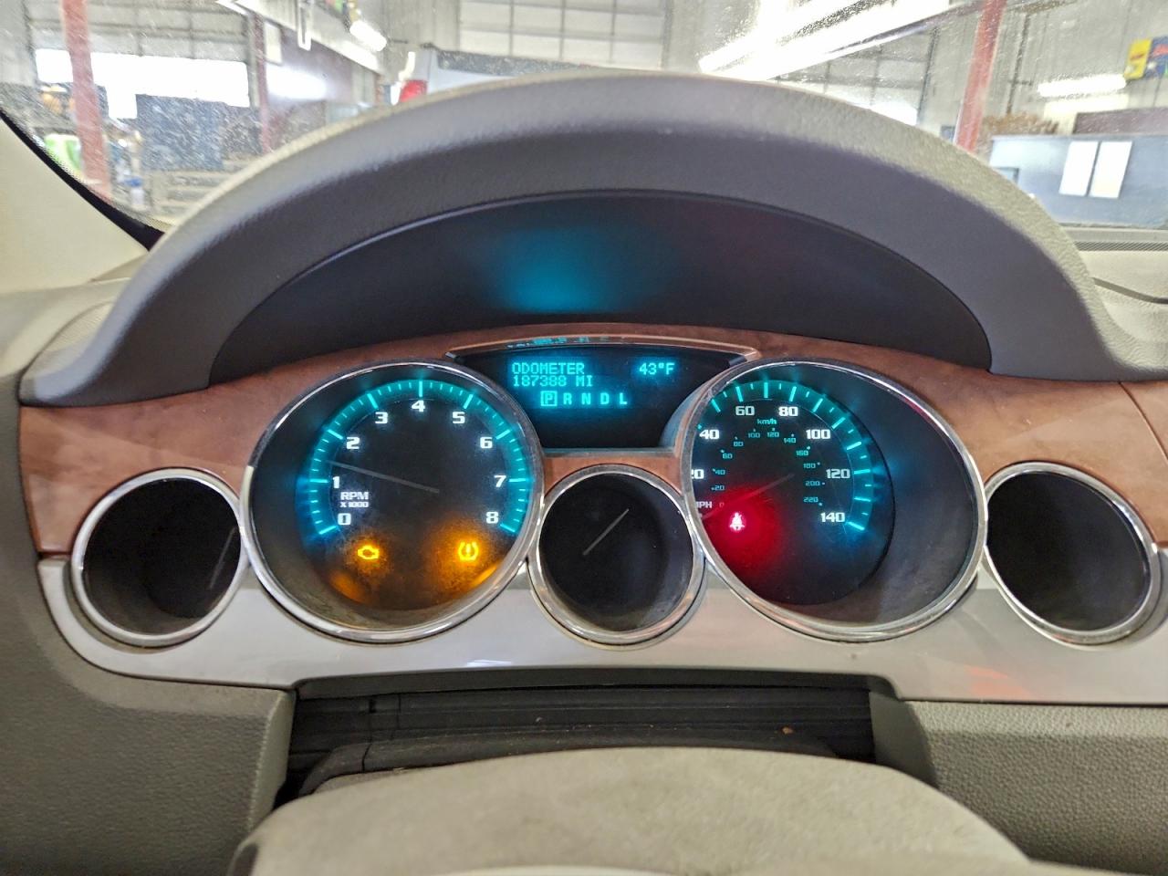 Buick Enclave Cxl Image 2