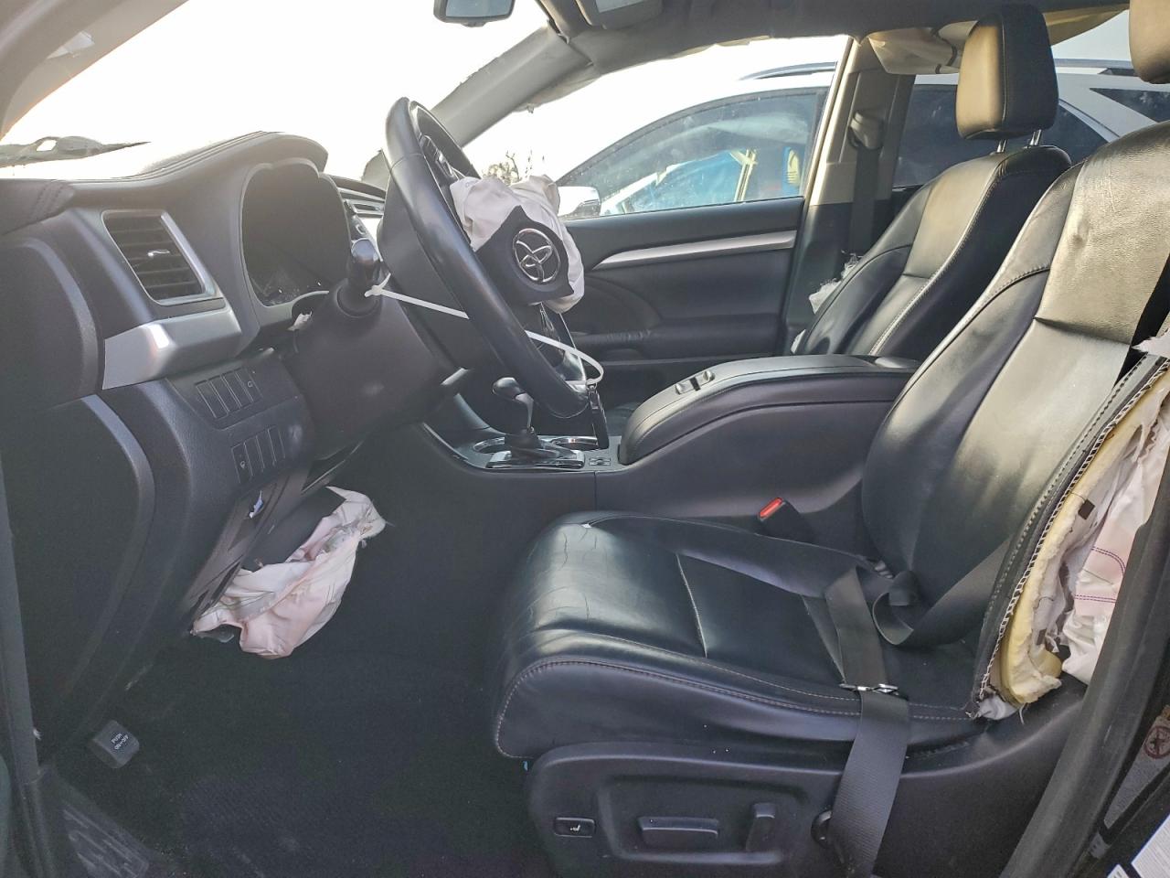 Toyota Highlander Xle Image 7