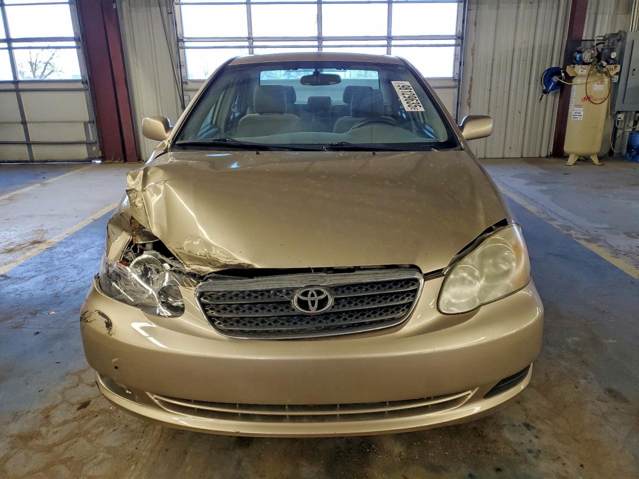 Toyota Corolla Ce Image 7