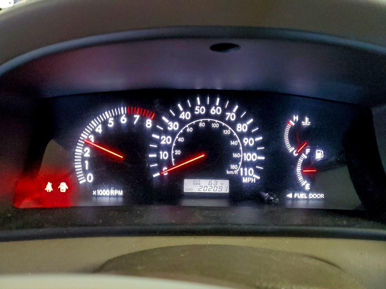 Toyota Corolla Ce Image 11