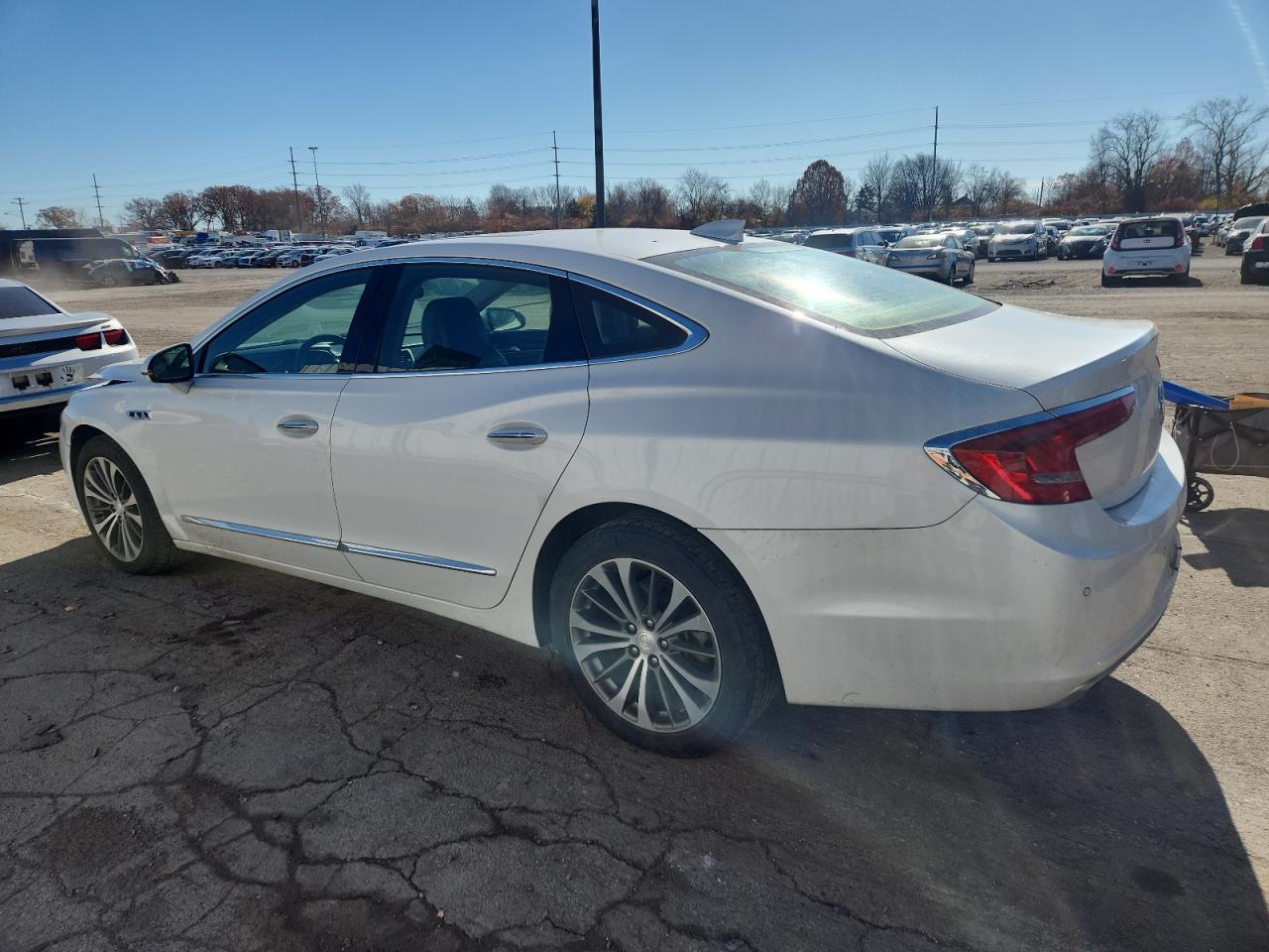 Buick LaCrosse Essence Image 2