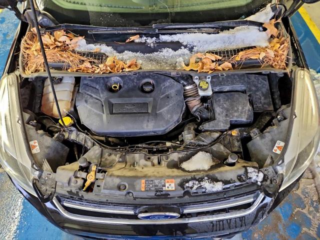 Ford Escape Titanium Image 3