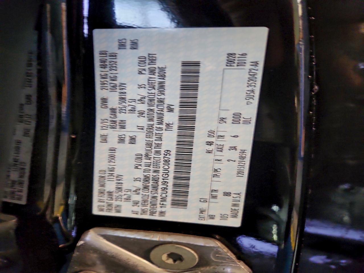 Ford Escape Titanium Image 10