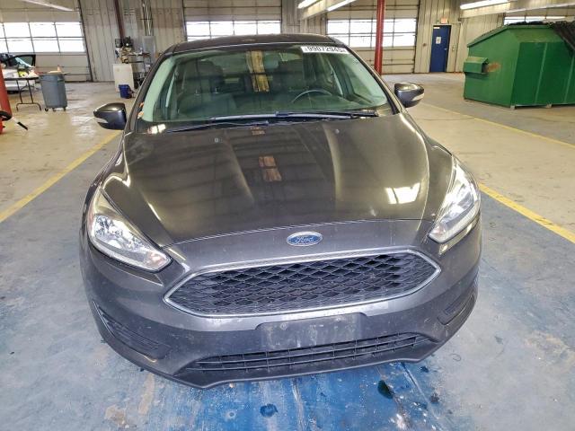 Ford Focus Se Image 11