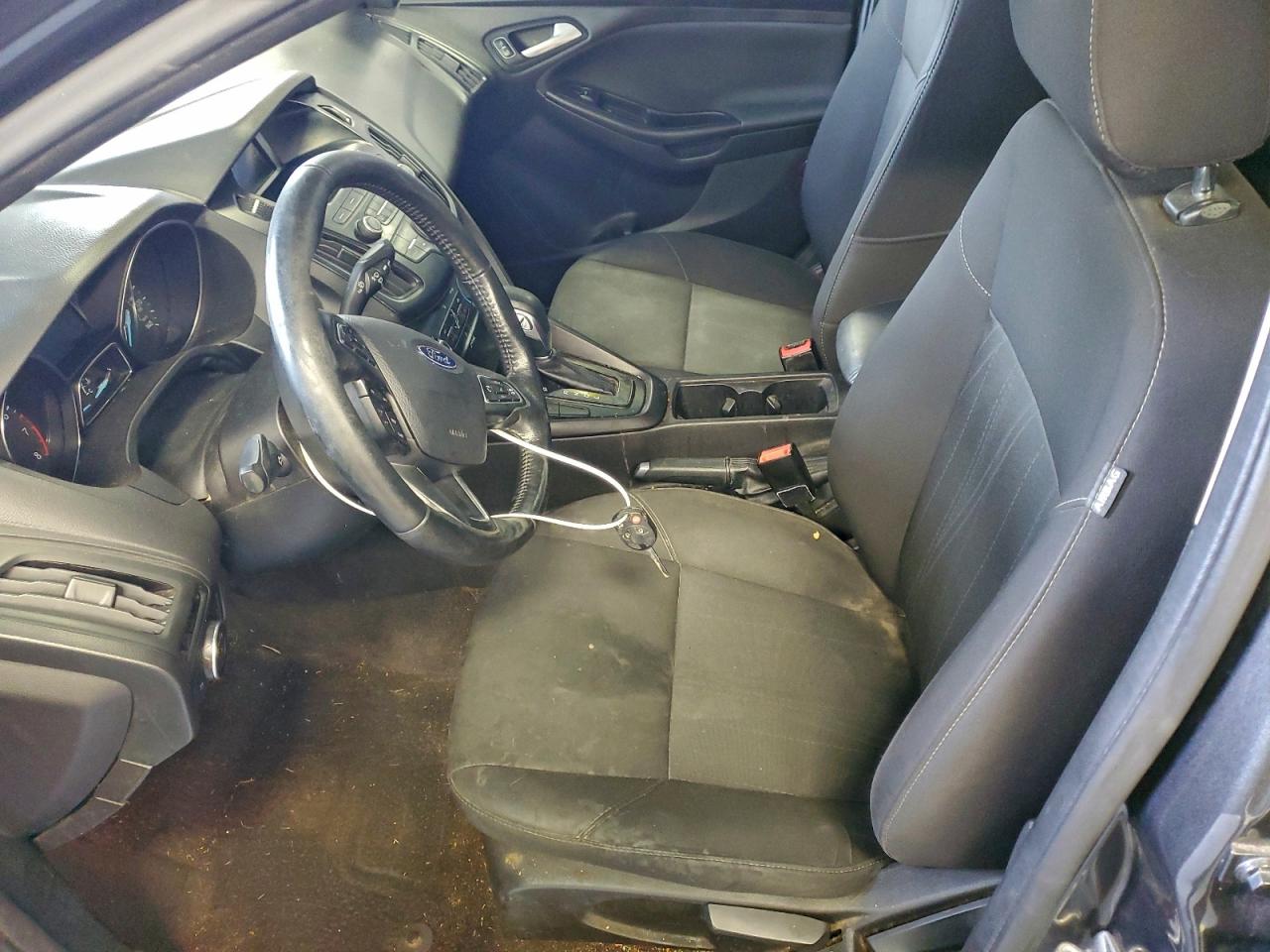 Ford Focus Se Image 6