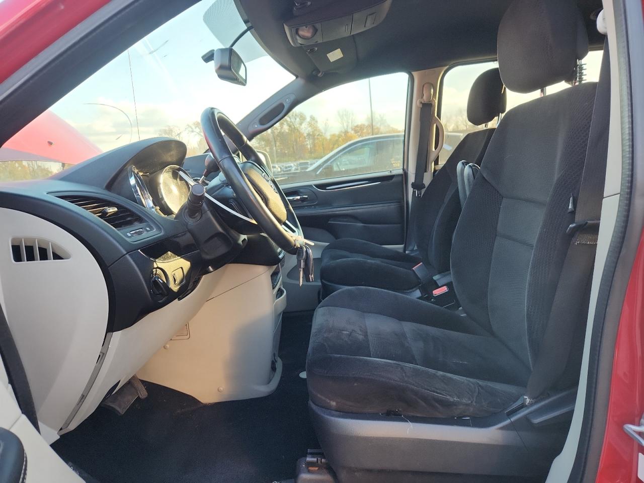 Dodge Caravan Se Image 6