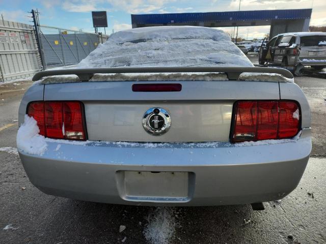 Ford Mustang Image 11