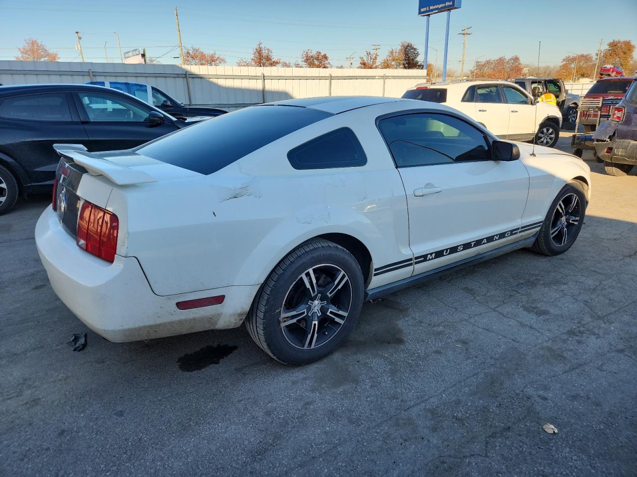 Ford Mustang Image 11