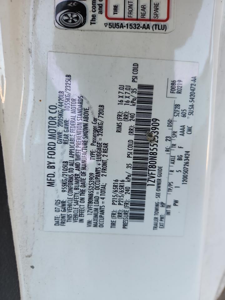 Ford Mustang Image 8